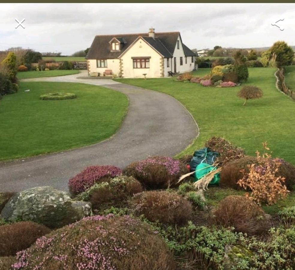 Rural Farmhouse Poughill  Exterior photo