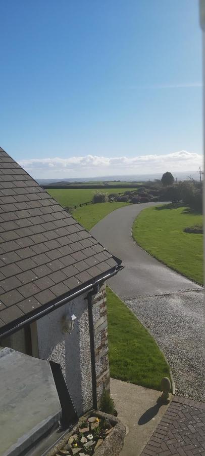 Rural Farmhouse Poughill  Exterior photo